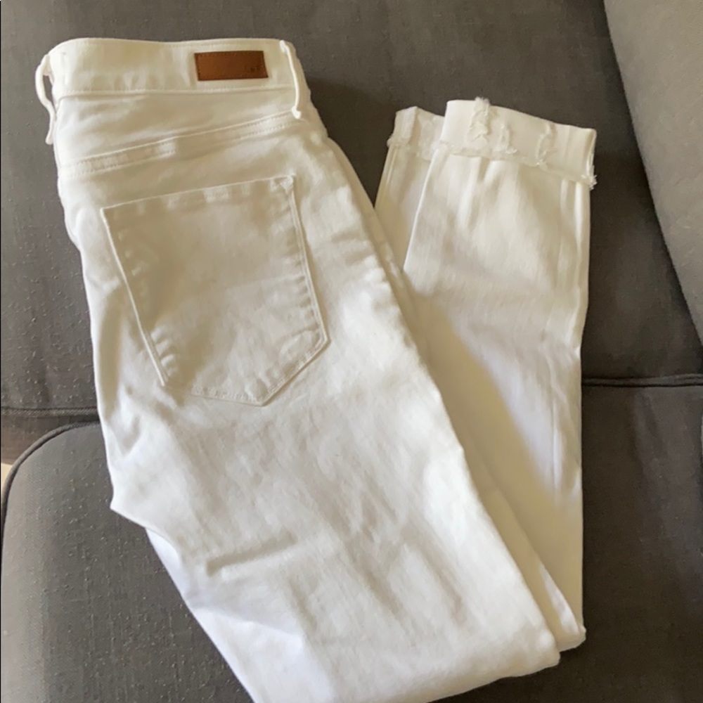 Abercrombie & Fitch BRAND NEW white skinny jeans